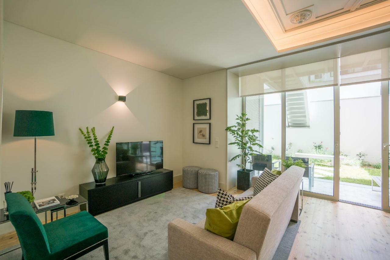 Courtyard & Elegance Apartment Lisbon Luaran gambar