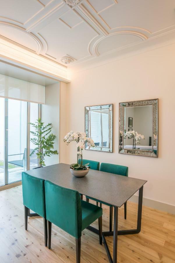 Courtyard & Elegance Apartment Lisbon Luaran gambar