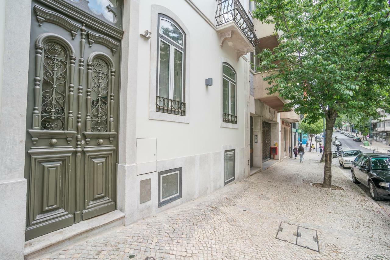 Courtyard & Elegance Apartment Lisbon Luaran gambar