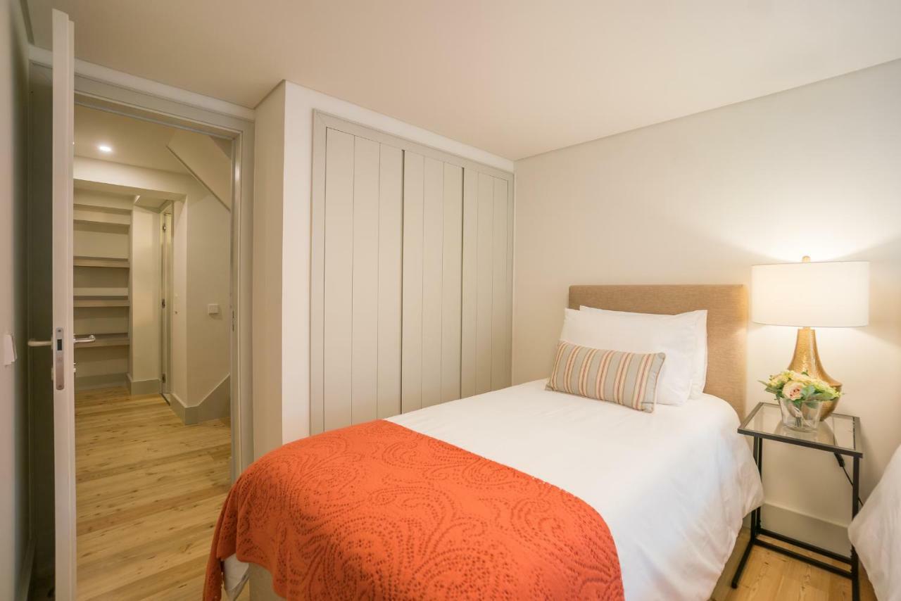 Courtyard & Elegance Apartment Lisbon Luaran gambar
