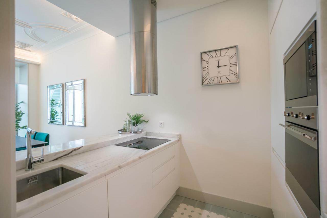 Courtyard & Elegance Apartment Lisbon Luaran gambar