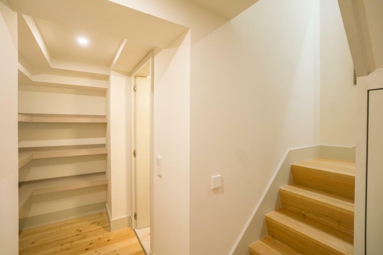 Courtyard & Elegance Apartment Lisbon Luaran gambar