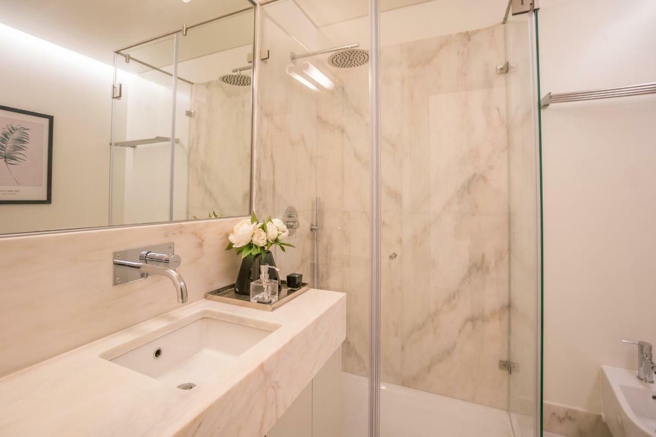 Courtyard & Elegance Apartment Lisbon Luaran gambar