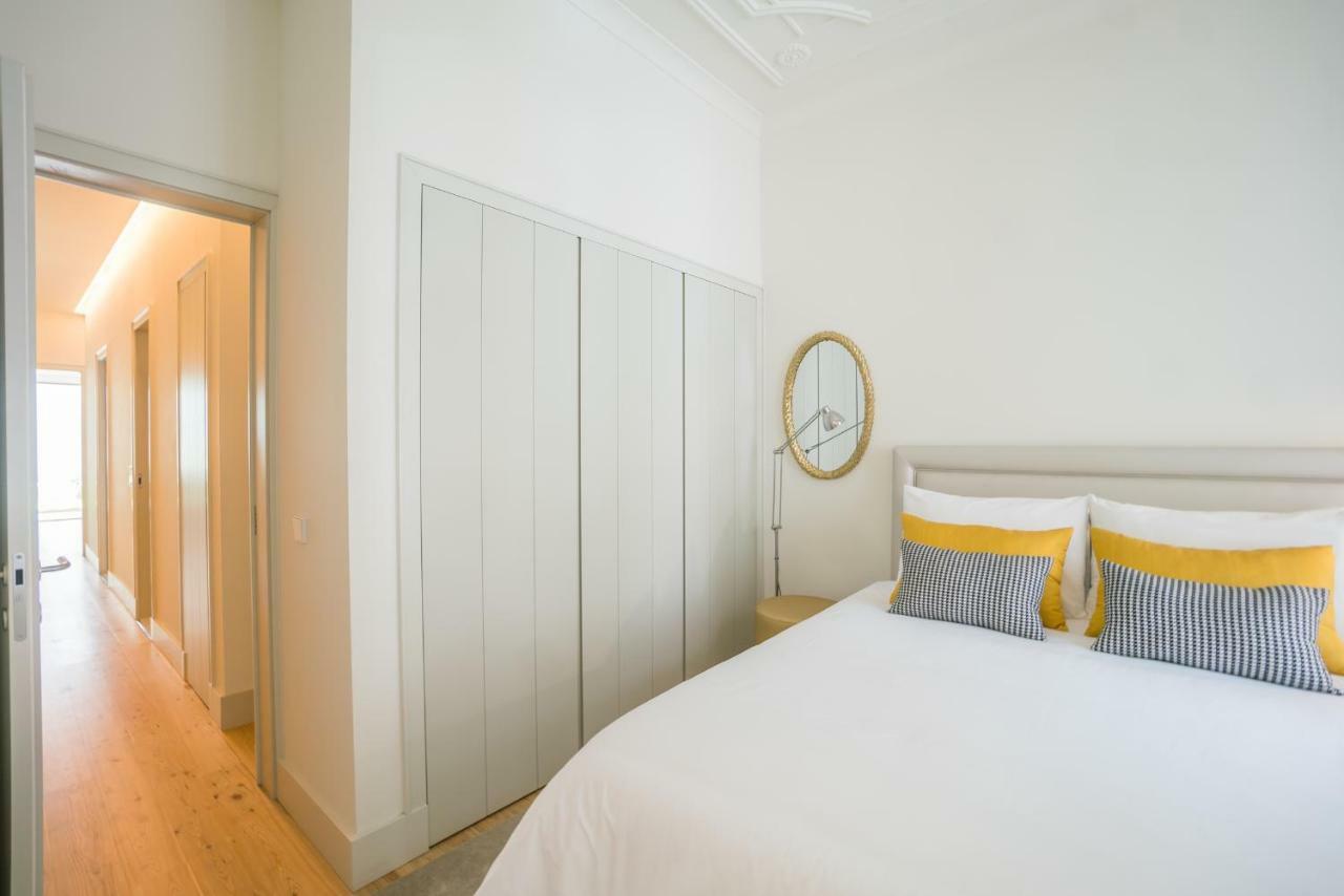 Courtyard & Elegance Apartment Lisbon Luaran gambar