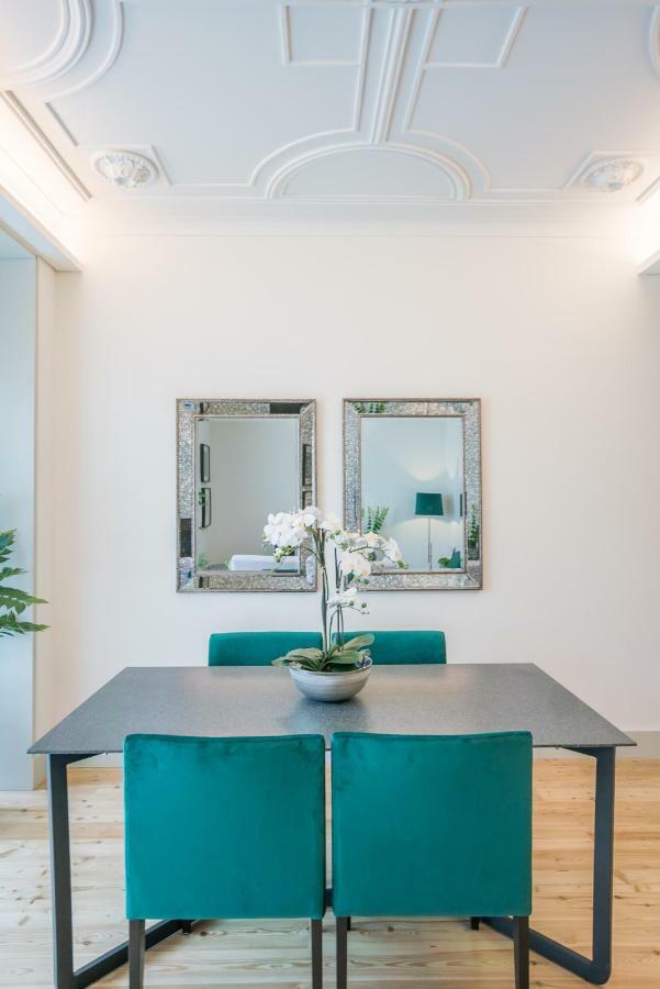 Courtyard & Elegance Apartment Lisbon Luaran gambar